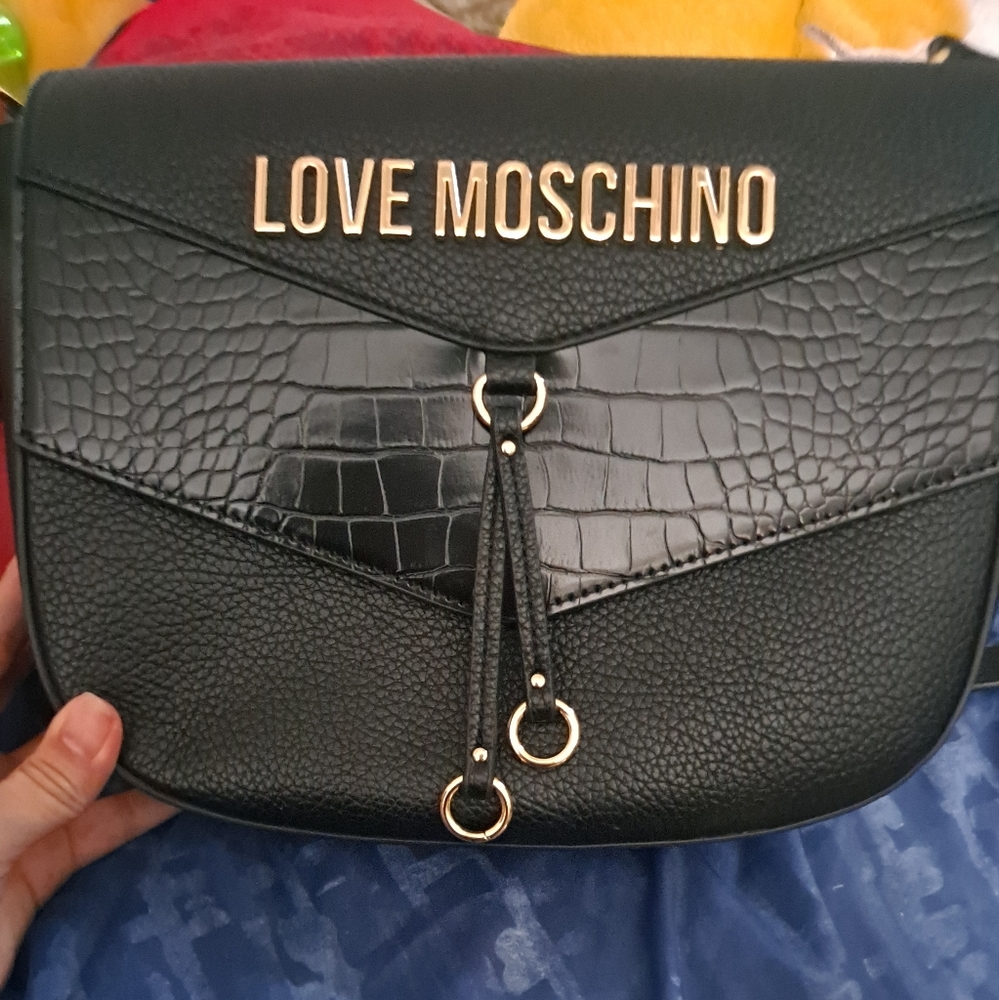 Black saddle purse
